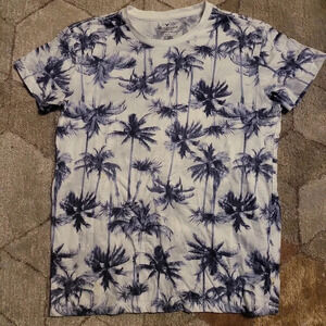 AEO tee